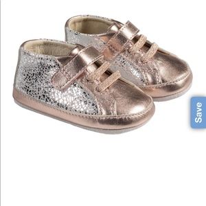 Robeez shoes for baby girl - Clara style